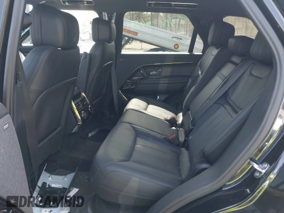 2024 Land Rover Range Rover Sport Dynamic SE with VIN SAL1L9FU3RA199796, listed as a IAAI auction lot 41803458 with 9,262 mi miles and . Bid and sale history available at DreamBid. Image 8.