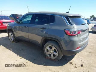 2023 Jeep Compass Sport с VIN 3C4NJDAN2PT525823, выставлен на аукционе IAAI как лот 41861831 с пробегом 39 405 миль миль и . История ставок и продаж доступна на DreamBid. Изображение 3.