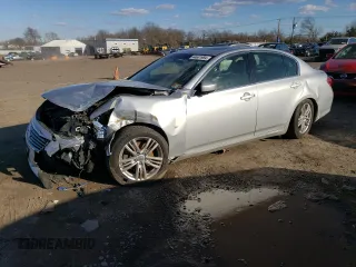 2015 Infiniti Q40 with VIN JN1CV6ARXFM523366, listed as a Copart auction lot 44631984 with 145,872 mi miles. Bid and sale history available at carsss.com. Image 1.