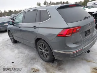 2022 Volkswagen Tiguan SE with VIN 3VV2B7AX8NM019151, listed as a IAAI auction lot 41637857 with 47,869 mi miles. Bid and sale history available at carsss.com. Image 3.