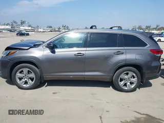 2017 Toyota Highlander Limited with VIN 5TDDZRFHXHS360717, listed as a IAAI auction lot 42571156 with 104,876 mi miles and . Bid and sale history available at DreamBid. Image 14.