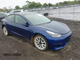 2023 Tesla Model 3 z VIN 5YJ3E1EA7PF436314, wystawiony jako IAAI lot #42340337 z przebiegiem 39 247 mil mil oraz . Historia ofert i sprzedaży dostępna na DreamBid. Obrazek 1.