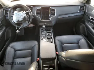 2020 Volvo XC90 Momentum with VIN YV4102CK5L1621422, listed as a Copart auction lot 49204565 with 29,860 mi miles and Salvage Title. Bid and sale history available at carsss.com. Image 8.