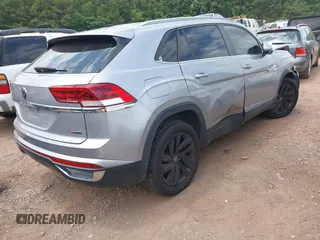 2020 Volkswagen Atlas SE with VIN 1V21E2CA4LC210687, listed as a IAAI auction lot 42382775 with 62,199 mi miles and . Bid and sale history available at DreamBid. Image 4.
