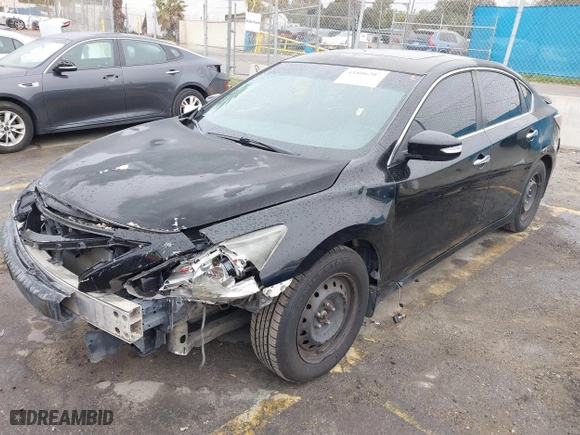 2015 Nissan Altima 2.5 with VIN 1N4AL3AP7FC477224, listed as a IAAI auction lot 41806207 with 147,517 mi miles. Bid and sale history available at carsss.com. Image 2.