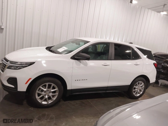 2022 Chevrolet Equinox LS with VIN 2GNAXSEV0N6103263, listed as a IAAI auction lot 41368406 with 24,603 mi miles. Bid and sale history available at carsss.com. Image 14.