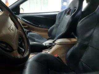 1994 Ford Mustang z VIN 1FALP45T1RF233274, wystawiony jako Copart lot #87431454 z przebiegiem Nie podano mil oraz Szkoda całkowita • Salvage title. Historia ofert i sprzedaży dostępna na DreamBid. Obrazek 7.