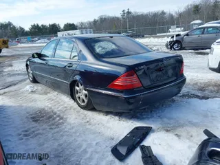 2003 Mercedes-Benz S-Class 5.0L with VIN WDBNG84JX3A382053, listed as a IAAI auction lot 41620092 with 167,603 mi miles. Bid and sale history available at carsss.com. Image 3.