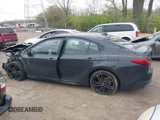 2025 Toyota Camry LE z VIN 4T1DBADK6SU509451, wystawiony jako IAAI lot #42040733 z przebiegiem 22 091 mil mil oraz . Historia ofert i sprzedaży dostępna na DreamBid. Obrazek 15.