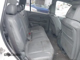 2003 Honda Pilot EX z VIN 2HKYF18723H583140, wystawiony jako IAAI lot #42531465 z przebiegiem 179 206 mil mil oraz . Historia ofert i sprzedaży dostępna na DreamBid. Obrazek 8.