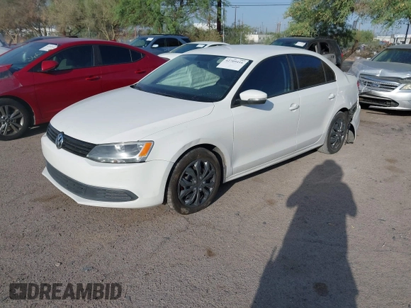 2011 Volkswagen Jetta SE с VIN 3VWDZ7AJ7BM386016, выставлен на аукционе IAAI как лот 42709416 с пробегом 156 890 миль миль и . История ставок и продаж доступна на DreamBid. Изображение 17.