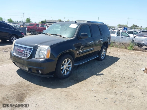 2008 GMC Yukon Denali with VIN 1GKFK63848J210877, listed as a IAAI auction lot 42096972 with 144,467 mi miles. Bid and sale history available at carsss.com. Image 19.
