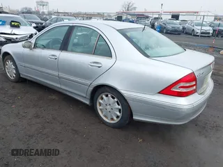 2005 Mercedes-Benz C 240 with VIN WDBRF81J85F682852, listed as a IAAI auction lot 41928945 with 106,981 mi miles and . Bid and sale history available at DreamBid. Image 3.
