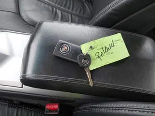2012 Cadillac CTS z VIN 1G6DC5E52C0123719, wystawiony jako IAAI lot #41997649 z przebiegiem 79 705 mil mil oraz . Historia ofert i sprzedaży dostępna na DreamBid. Obrazek 11.
