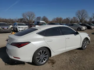2023 Acura Integra with VIN 19UDE4H24PA028003, listed as a Copart auction lot 49224565 with 15,990 mi miles and Salvage Title. Bid and sale history available at DreamBid. Image 3.