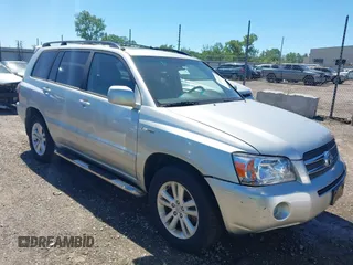 2006 Toyota Highlander z VIN JTEEW21A560001432, wystawiony jako IAAI lot #42297789 z przebiegiem 175 465 mil mil oraz . Historia ofert i sprzedaży dostępna na DreamBid. Obrazek 1.