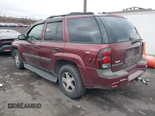 2004 Chevrolet TrailBlazer LS with VIN 1GNDT13S342381887, listed as a IAAI auction lot 42045636 with 103,780 mi miles and . Bid and sale history available at DreamBid. Image 3.