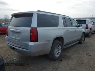 2017 Chevrolet Suburban LT with VIN 1GNSKHKC2HR240545, listed as a IAAI auction lot 41571093 with 33,933 mi miles. Bid and sale history available at carsss.com. Image 4.