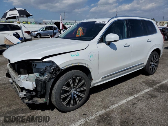 2021 Volvo XC90 Inscription Expression with VIN YV4BR00L6M1676099, listed as a Copart auction lot 47947034 with 29,128 mi miles. Bid and sale history available at carsss.com. Image 1.