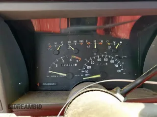 1992 GMC Sierra 1500 with VIN 2GTHC39NXN1556192, listed as a Copart auction lot 55469485 with 128,938 mi miles and Clean Title. Bid and sale history available at DreamBid. Image 9.