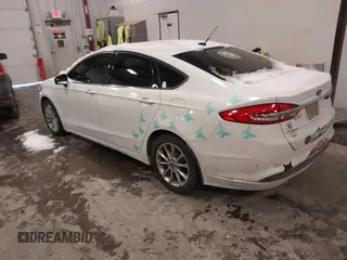 2017 Ford Fusion SE with VIN 3FA6P0H71HR346924, listed as a IAAI auction lot 41597931 with 132,267 mi miles. Bid and sale history available at carsss.com. Image 3.