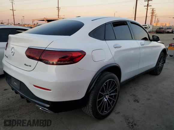 2021 Mercedes-Benz GLC with VIN W1N0J8EB6MG011810, listed as a Copart auction lot 88361905 with 54,286 mi miles and Salvage Title. Bid and sale history available at carsss.com. Image 3.