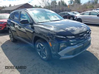 2025 Hyundai Tucson SEL with VIN 3KMJBCDE1SE002692, listed as a IAAI auction lot 41882287 with 5,774 mi miles and . Bid and sale history available at carsss.com. Image 1.