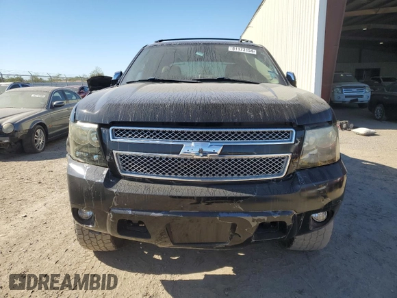2013 Chevrolet Avalanche LT with VIN 3GNMCFE02DG344524, listed as a Copart auction lot 81173154 with 199,558 mi miles and Salvage Title. Bid and sale history available at DreamBid. Image 5.