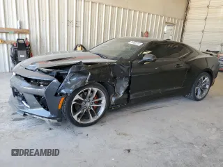 2017 Chevrolet Camaro 2SS z VIN 1G1FH1R70H0141082, wystawiony jako Copart lot #54060265 z przebiegiem 26 504 mil mil oraz Szkoda całkowita • Salvage title. Historia ofert i sprzedaży dostępna na DreamBid. Obrazek 1.