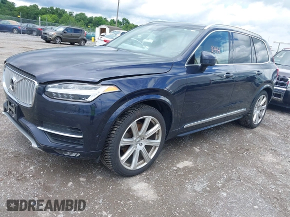 2016 Volvo XC90 T6 Inscription z VIN YV4A22PL4G1022501, wystawiony jako IAAI lot #42548344 z przebiegiem 100 306 mil mil oraz . Historia ofert i sprzedaży dostępna na DreamBid. Obrazek 17.