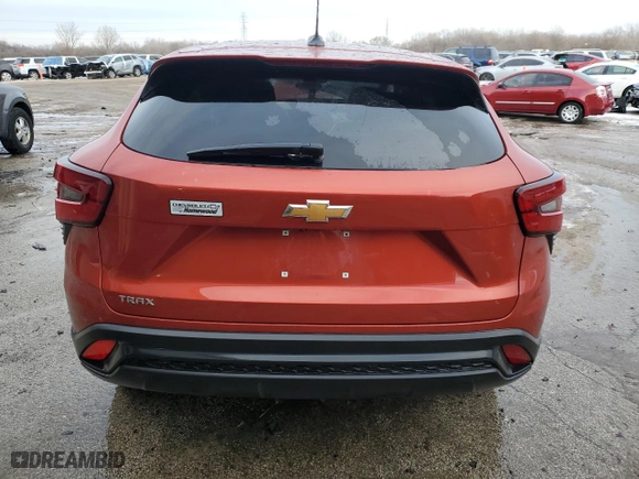 2024 Chevrolet Trax LS with VIN KL77LFE21RC096782, listed as a Copart auction lot 42584995 with 20,165 mi miles and Salvage Title. Bid and sale history available at carsss.com. Image 6.