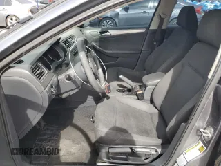 2015 Volkswagen Jetta SE с VIN 3VWD17AJ9FM268711, выставлен на аукционе Copart как лот 56588055 с пробегом 125 268 миль миль и Списание • Salvage title. История ставок и продаж доступна на DreamBid. Изображение 7.