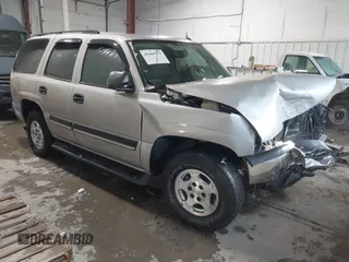2005 Chevrolet Tahoe LS with VIN 1GNEC13V45J245015, listed as a IAAI auction lot 41609775 with 92,296 mi miles. Bid and sale history available at carsss.com. Image 1.