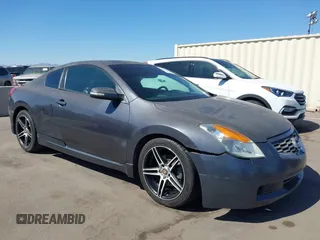 2008 Nissan Altima 3.5 SE with VIN 1N4BL24E98C157298, listed as a IAAI auction lot 42050152 with 175,823 mi miles. Bid and sale history available at carsss.com. Image 1.