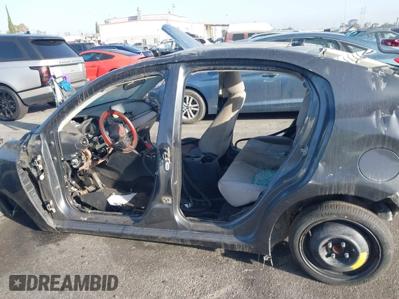2019 Toyota Yaris L с VIN 3MYDLBYV4KY526887, выставлен на аукционе IAAI как лот 40624501 с пробегом Не указан миль и . История ставок и продаж доступна на DreamBid. Изображение 13.