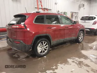 2017 Jeep Cherokee Limited z VIN 1C4PJMDB3HD216220, wystawiony jako IAAI lot #41576386 z przebiegiem 128 471 mil mil oraz . Historia ofert i sprzedaży dostępna na DreamBid. Obrazek 4.