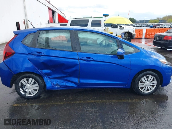 2017 Honda Fit LX with VIN 3HGGK5H58HM707699, listed as a IAAI auction lot 41903192 with 35,364 mi miles. Bid and sale history available at carsss.com. Image 6.