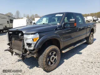 2016 Ford Super Duty F-250 SRW Lariat with VIN 1FT7W2B66GED20432, listed as a Copart auction lot 50682365 with 186,969 mi miles and Salvage Title. Bid and sale history available at carsss.com. Image 1.