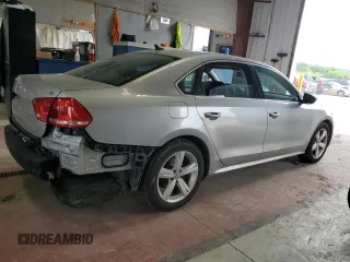 2012 Volkswagen Passat SE z VIN 1VWBP7A36CC002082, wystawiony jako Copart lot #60692375 z przebiegiem 154 980 mil mil oraz Szkoda całkowita • Salvage title. Historia ofert i sprzedaży dostępna na DreamBid. Obrazek 3.