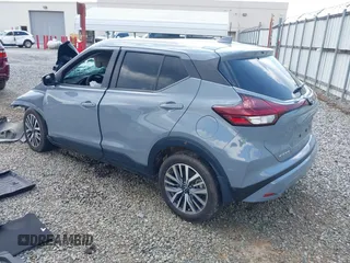 2022 Nissan Kicks SV z VIN 3N1CP5CV2NL518444, wystawiony jako IAAI lot #41946827 z przebiegiem 69 000 mil mil oraz . Historia ofert i sprzedaży dostępna na DreamBid. Obrazek 3.