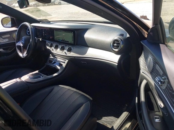 2021 Mercedes-Benz E 350 with VIN W1KZF8EB0MA947219, listed as a IAAI auction lot 40617447 with 59,873 mi miles and . Bid and sale history available at DreamBid. Image 5.