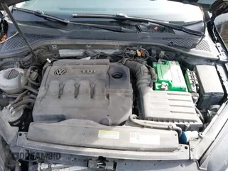 2015 Volkswagen Golf SportWagen TDI SE with VIN 3VWCA7AUXFM507334, listed as a IAAI auction lot 41680567 with 152,211 mi miles. Bid and sale history available at carsss.com. Image 10.