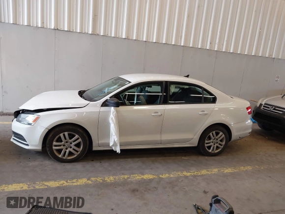 2015 Volkswagen Jetta S with VIN 3VW2K7AJ7FM245657, listed as a IAAI auction lot 41949256 with 61,243 mi miles and . Bid and sale history available at DreamBid. Image 14.