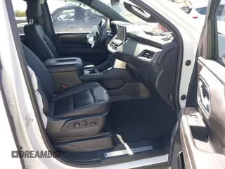 2023 Chevrolet Tahoe LT z VIN 1GNSKNKD3PR313606, wystawiony jako IAAI lot #41829552 z przebiegiem 35 713 mil mil oraz . Historia ofert i sprzedaży dostępna na DreamBid. Obrazek 5.
