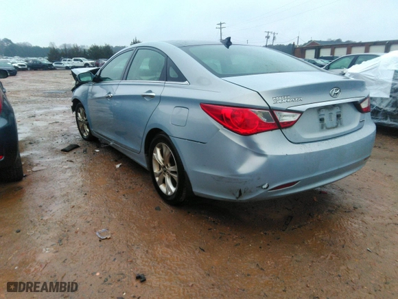 2013 Hyundai Sonata SE with VIN 5NPEC4AC9DH675612, listed as a IAAI auction lot 41257791 with 189,700 mi miles. Bid and sale history available at carsss.com. Image 3.