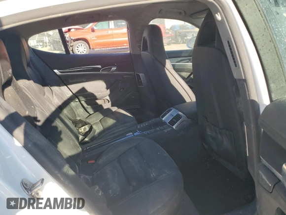 2016 Porsche Panamera 4 z VIN WP0AA2A79GL003481, wystawiony jako Copart lot #35942073 z przebiegiem Nie podano mil oraz . Historia ofert i sprzedaży dostępna na DreamBid. Obrazek 10.