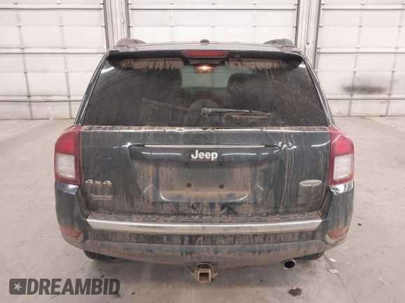 2017 Jeep Compass Latitude z VIN 1C4NJDEB7HD153516, wystawiony jako IAAI lot #41218713 z przebiegiem 132 234 mil mil oraz . Historia ofert i sprzedaży dostępna na DreamBid. Obrazek 16.