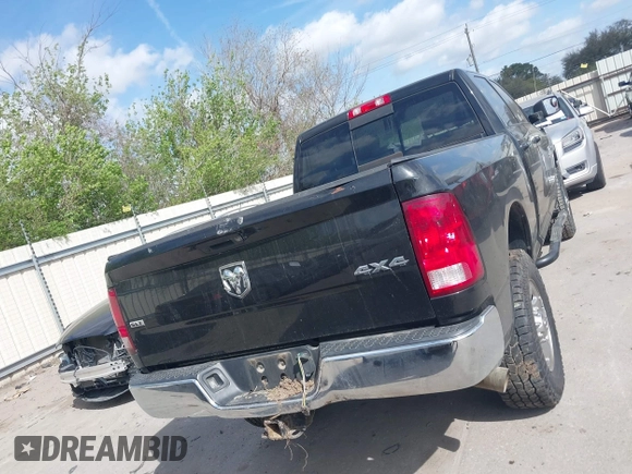 2018 Ram 2500 Big Horn with VIN 3C6UR5DLXJG424623, listed as a IAAI auction lot 41816603 with Not Provided miles. Bid and sale history available at carsss.com. Image 16.