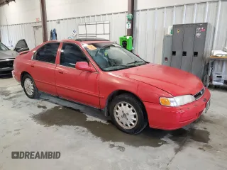1996 Honda Accord EX with VIN 1HGCD5650TA167749, listed as a Copart auction lot 80618404 with 208,070 mi miles and Salvage Title. Bid and sale history available at DreamBid. Image 4.