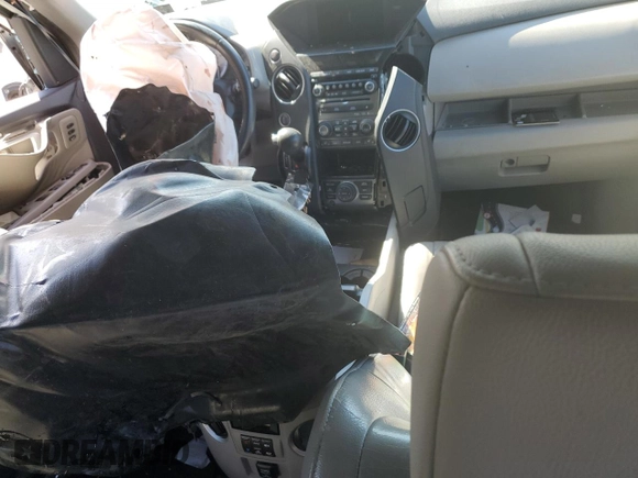 2015 Honda Pilot Touring with VIN 5FNYF4H96FB027418, listed as a Copart auction lot 48699755 with Not Provided miles and Salvage Title. Bid and sale history available at DreamBid. Image 8.